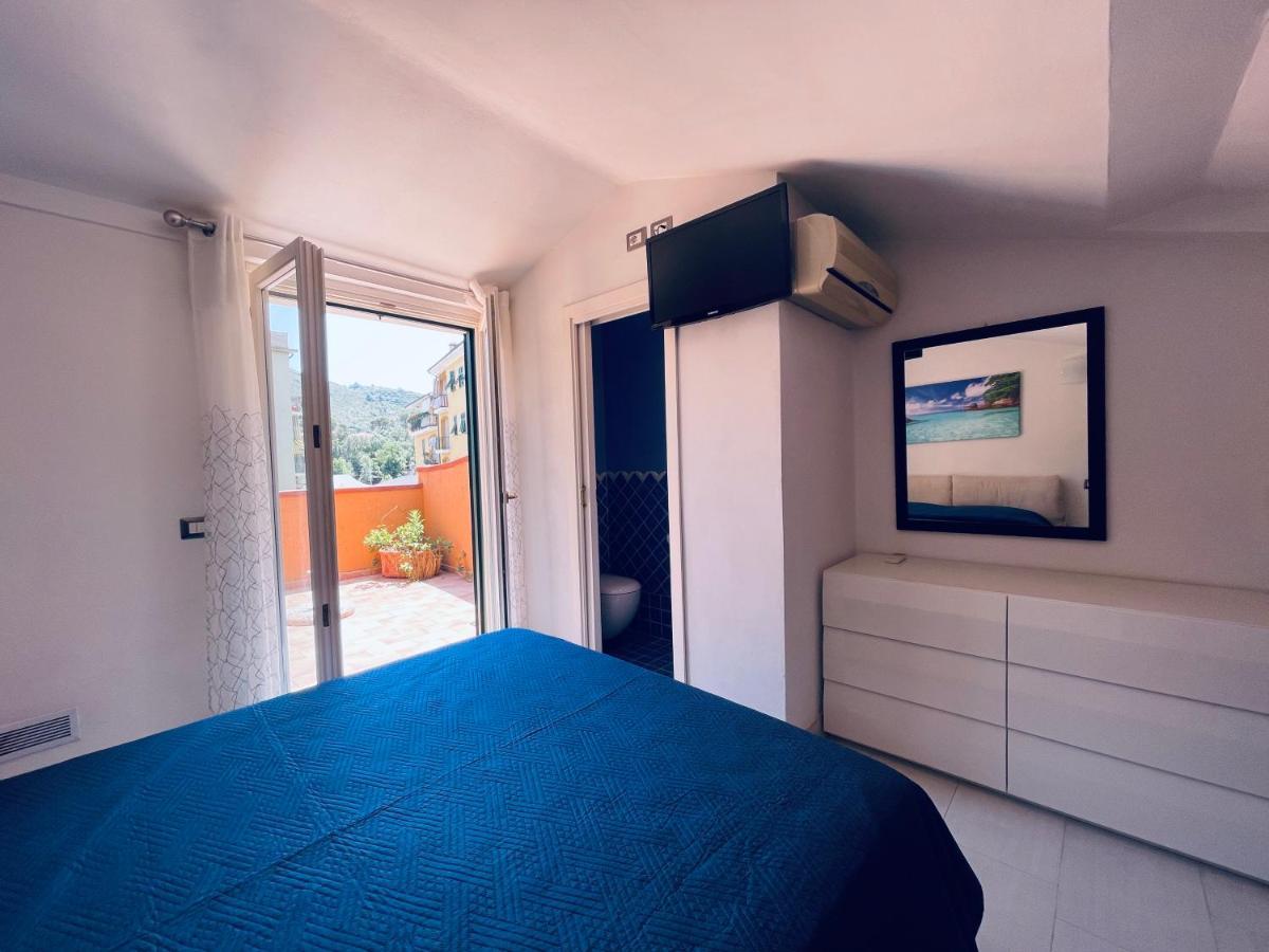 Molly Apartment Porto Santo Stefano  Exterior photo
